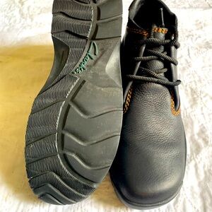 CLARKS 7½ M BLK OILY ОМАНА HALF BOOTS